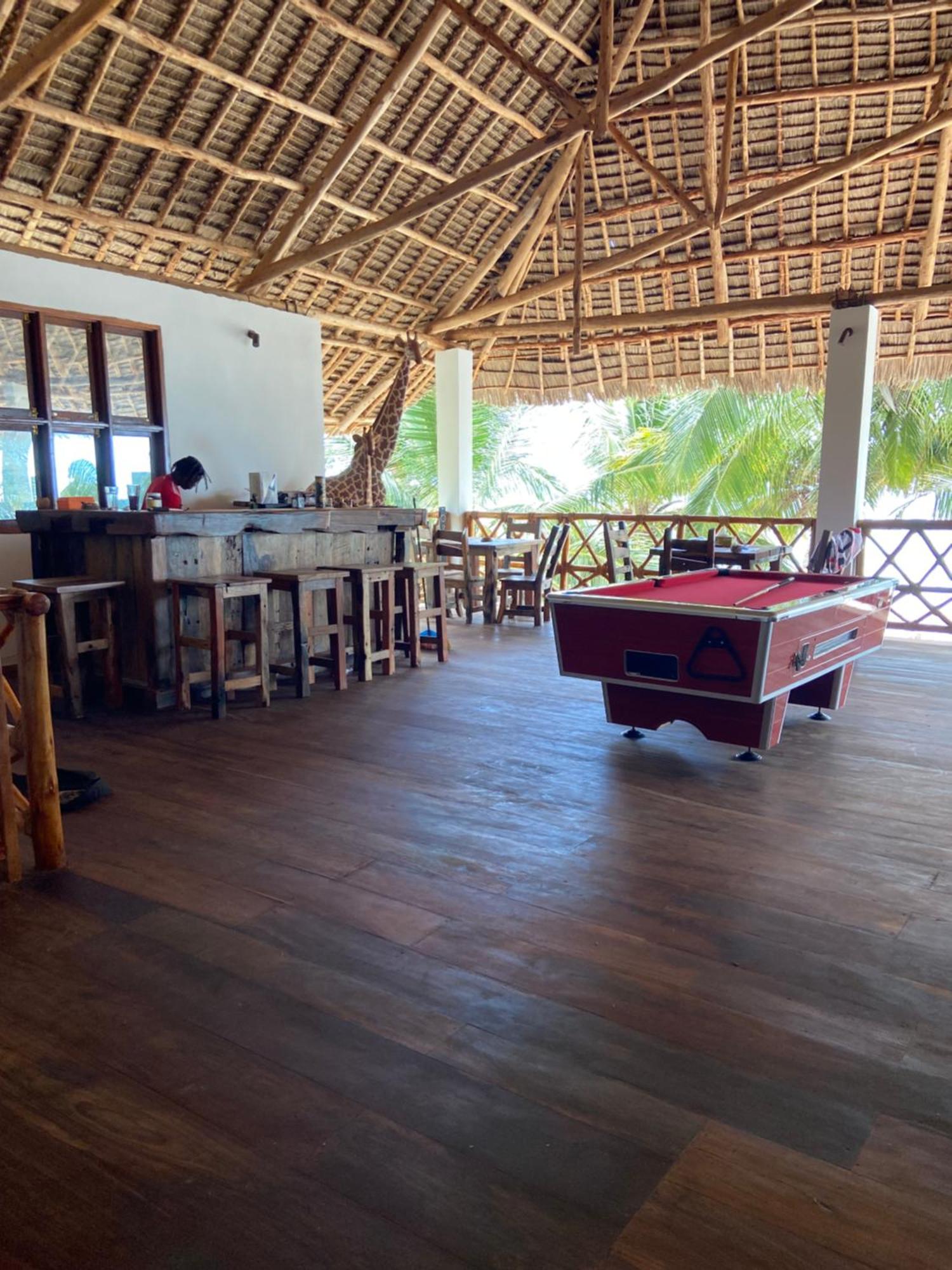 Waka Waka Acomodação com café da manhã Pwani Mchangani Exterior foto